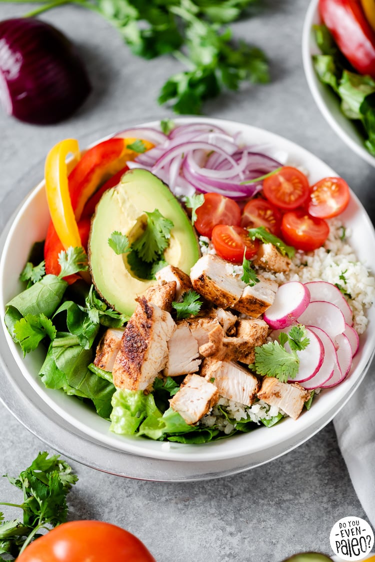 Whole30 chipotle chicken burrito bowl recipe